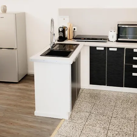 ホームステイ Work & Kemptencityhost